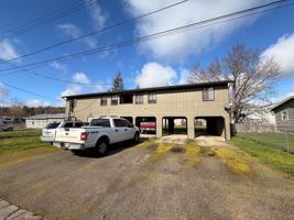 featured image of 75 71,73, & 75 NW Jorgen St