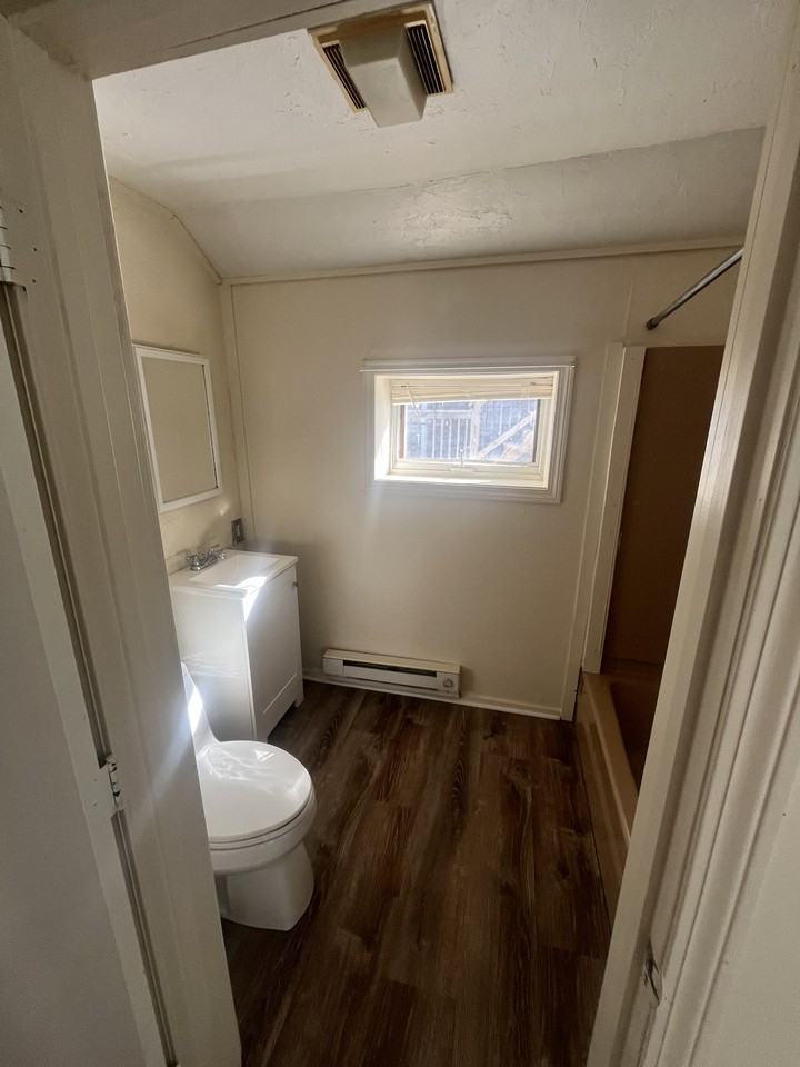 Farwell St #2 - Photo 4 of 8