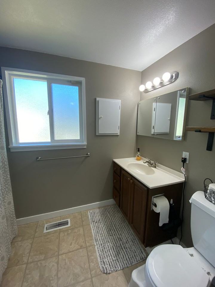 12604 Se 160th St - Photo 3 of 12