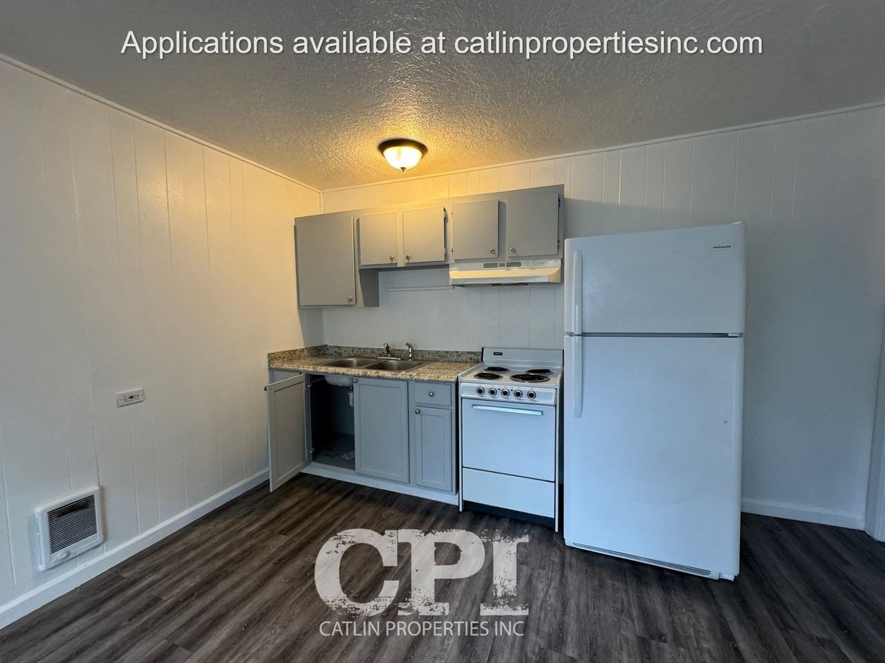 1102.5 N 2nd - Single Family - Photo 4 of 8