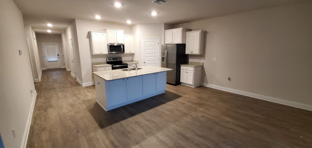 326 Emerald Cove St - Photo 2 of 18