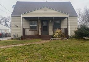 featured image of 2425 E 37th St