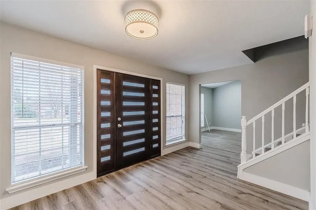 3827 Westminster Dr - Photo 5 of 36