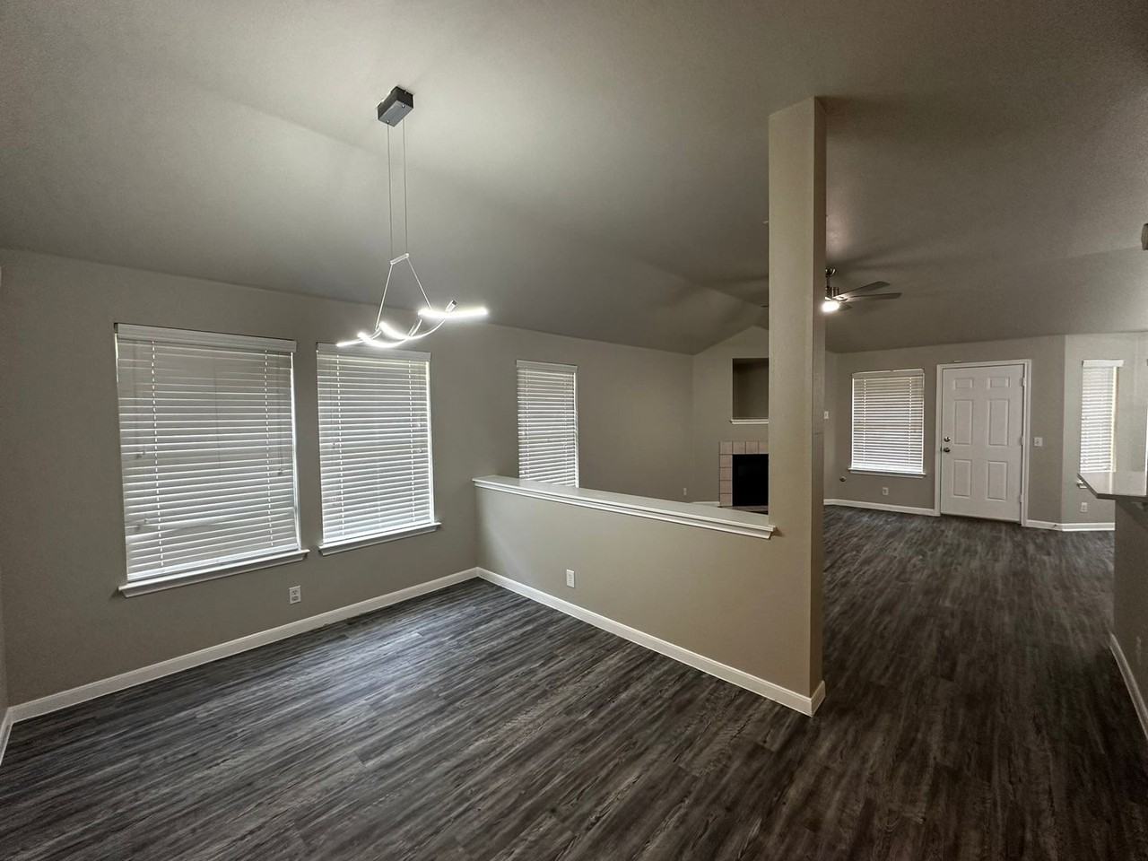 7220 Wardman Dr - Photo 6 of 27