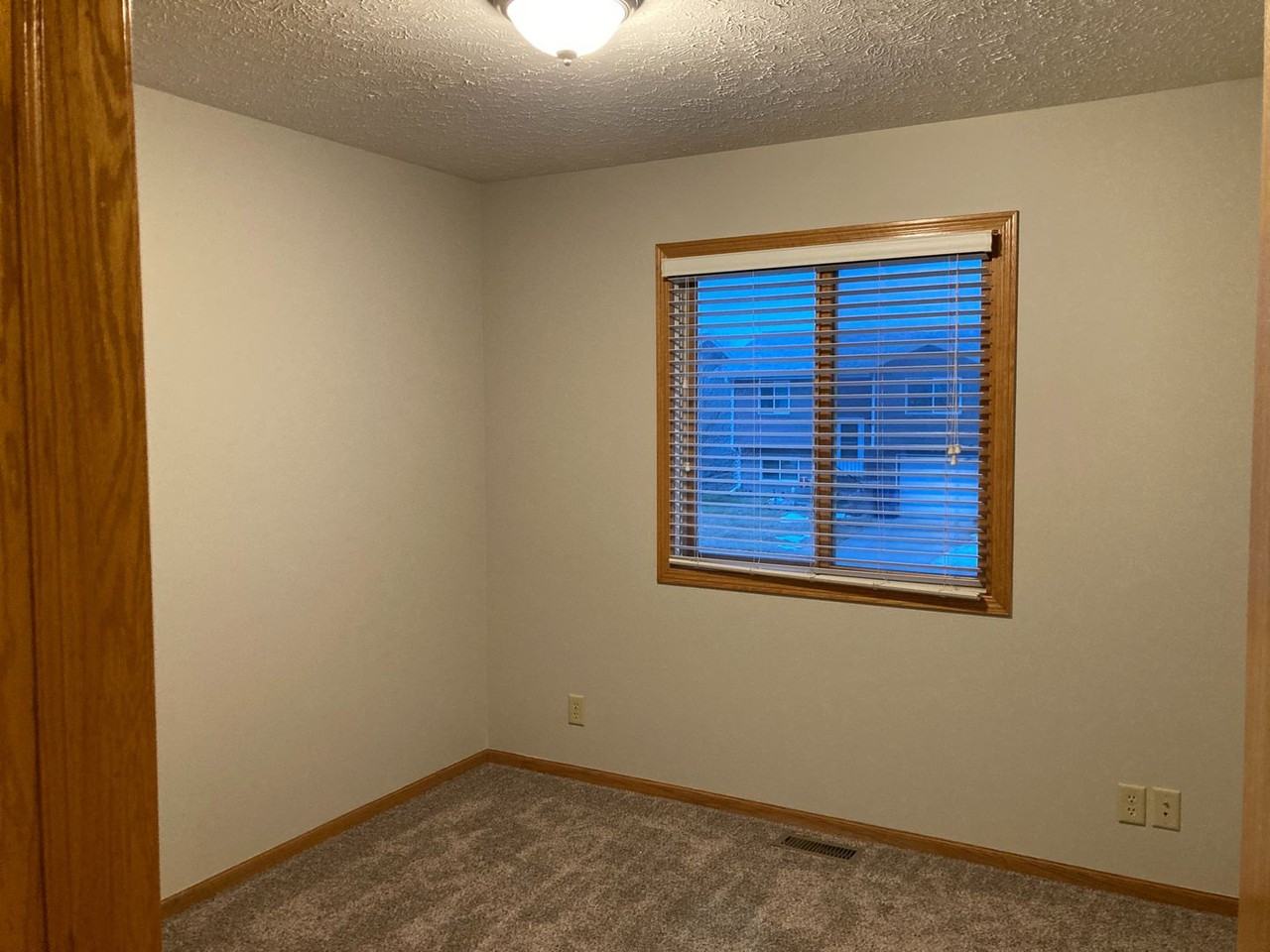 1911 Nw 55th St - Photo 7 of 15