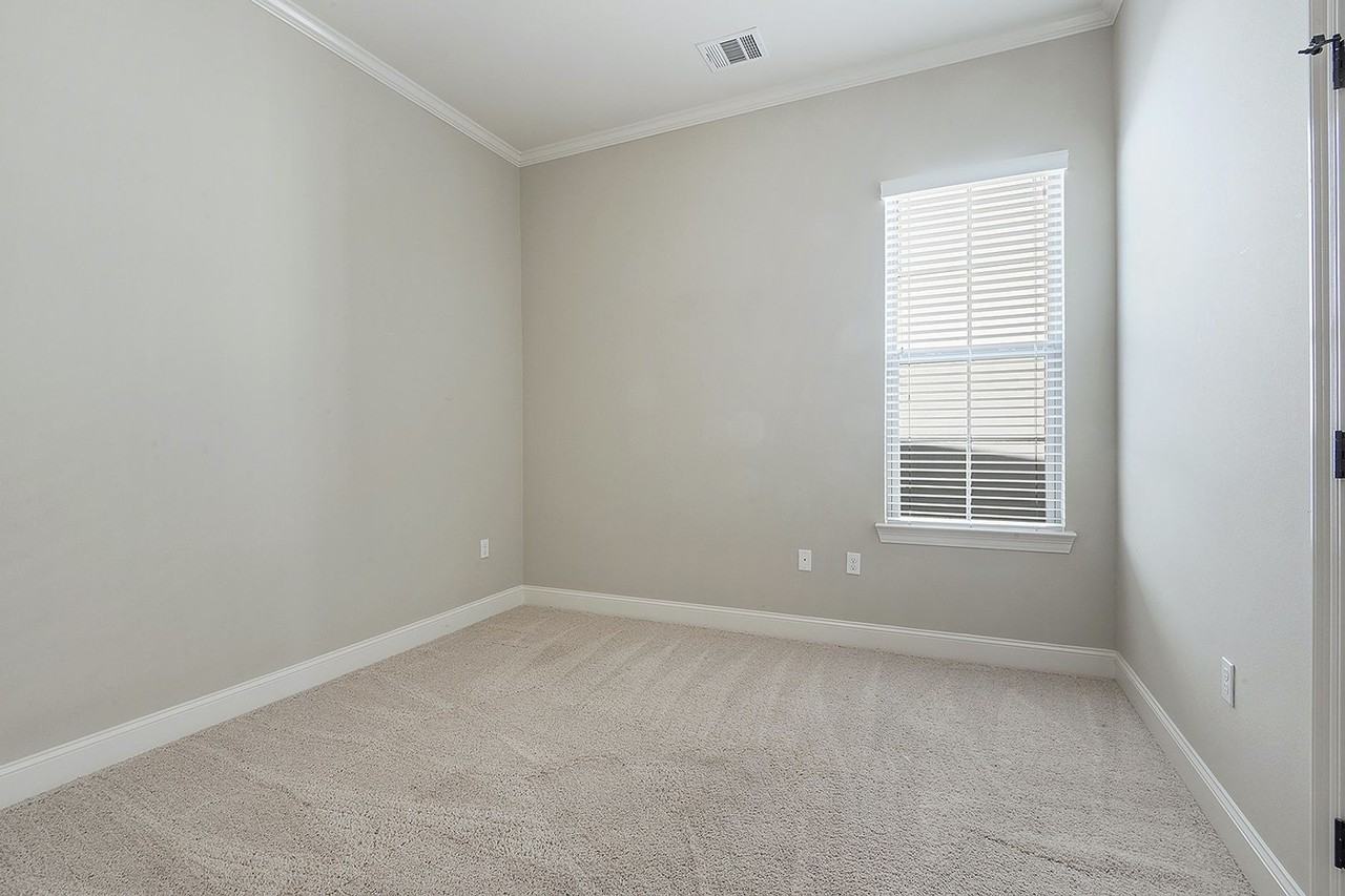 14064 Park Terrace Dr - Photo 5 of 10