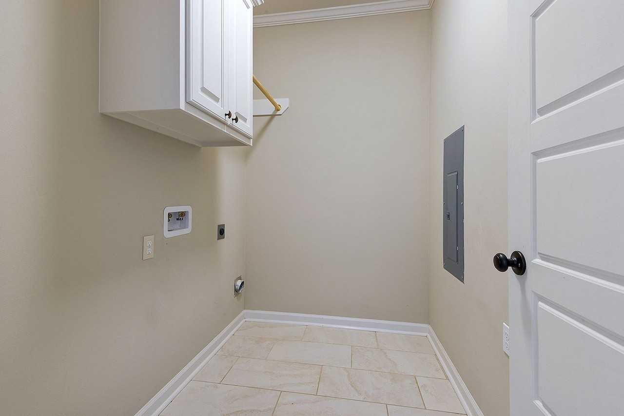 14064 Park Terrace Dr - Photo 3 of 10