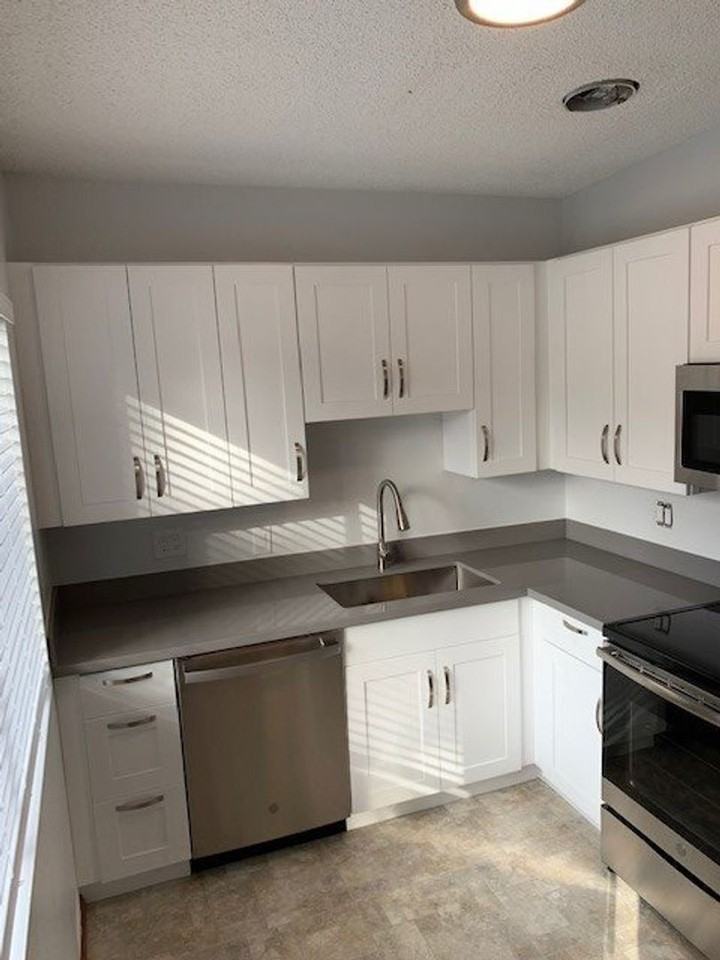 16417 Ne 16th Pl - Photo 4 of 14