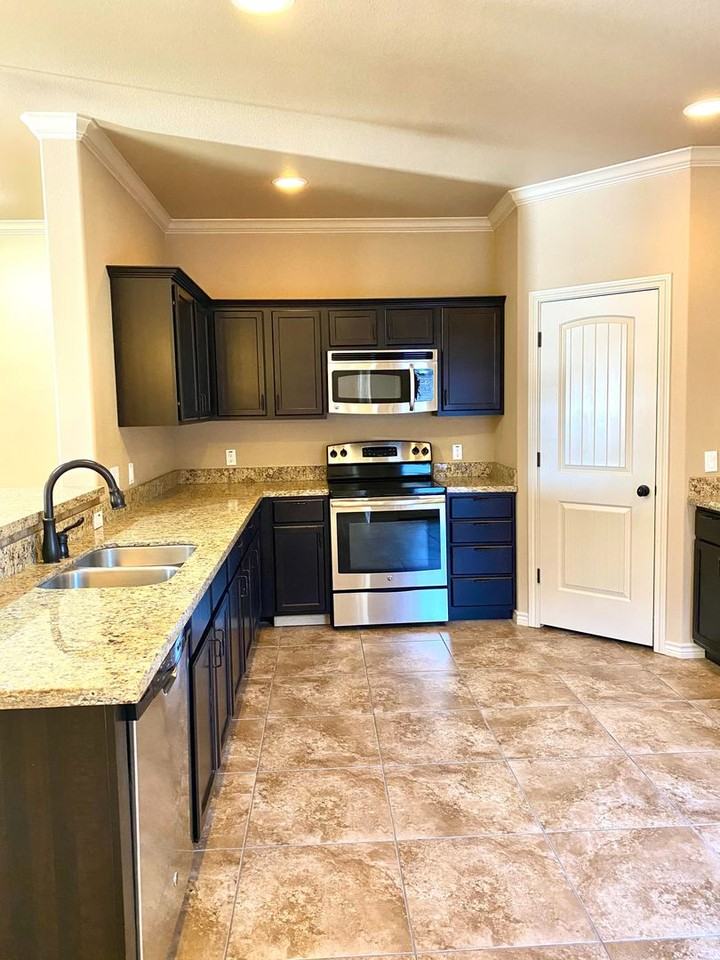 1207 Old Course Rd - Photo 4 of 5