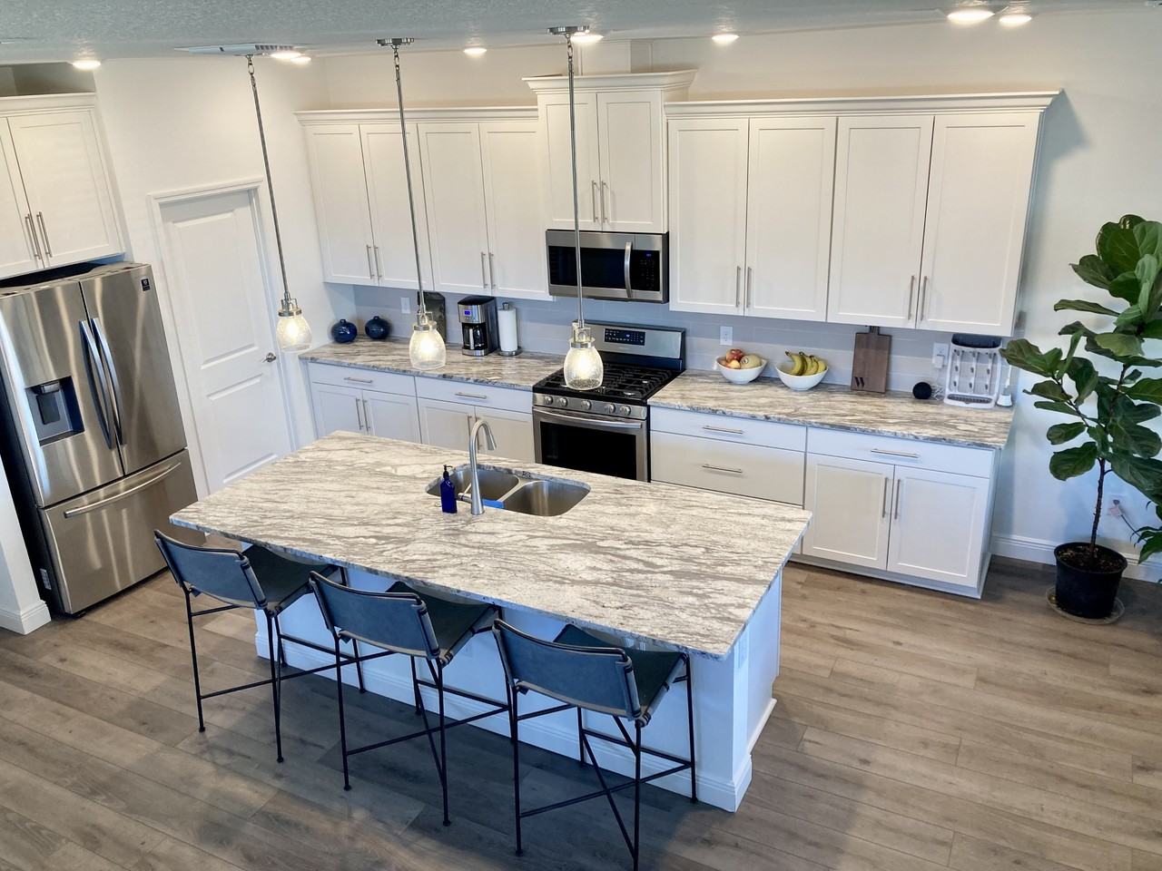 15098 Lebeau Loop #MAIN - Photo 4 of 17