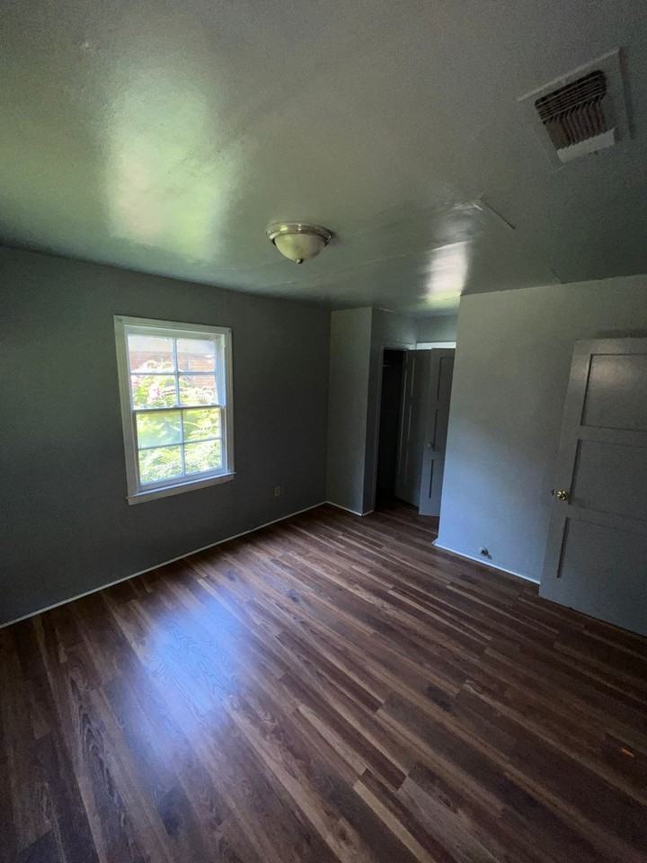 4117 Ridgemoor Ave - Photo 7 of 8