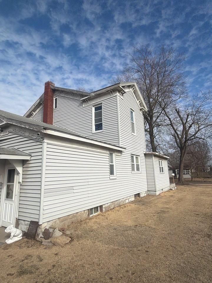 126 S Hickory St - Photo 2 of 14