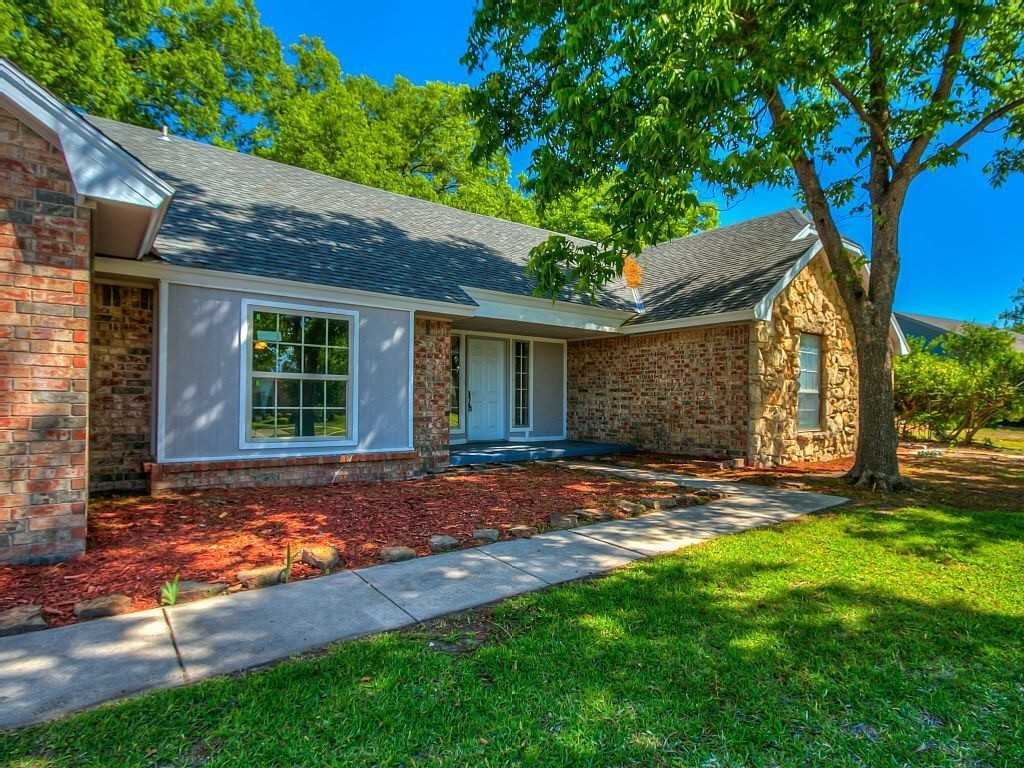 3313 Greenwood Dr - Photo 2 of 8