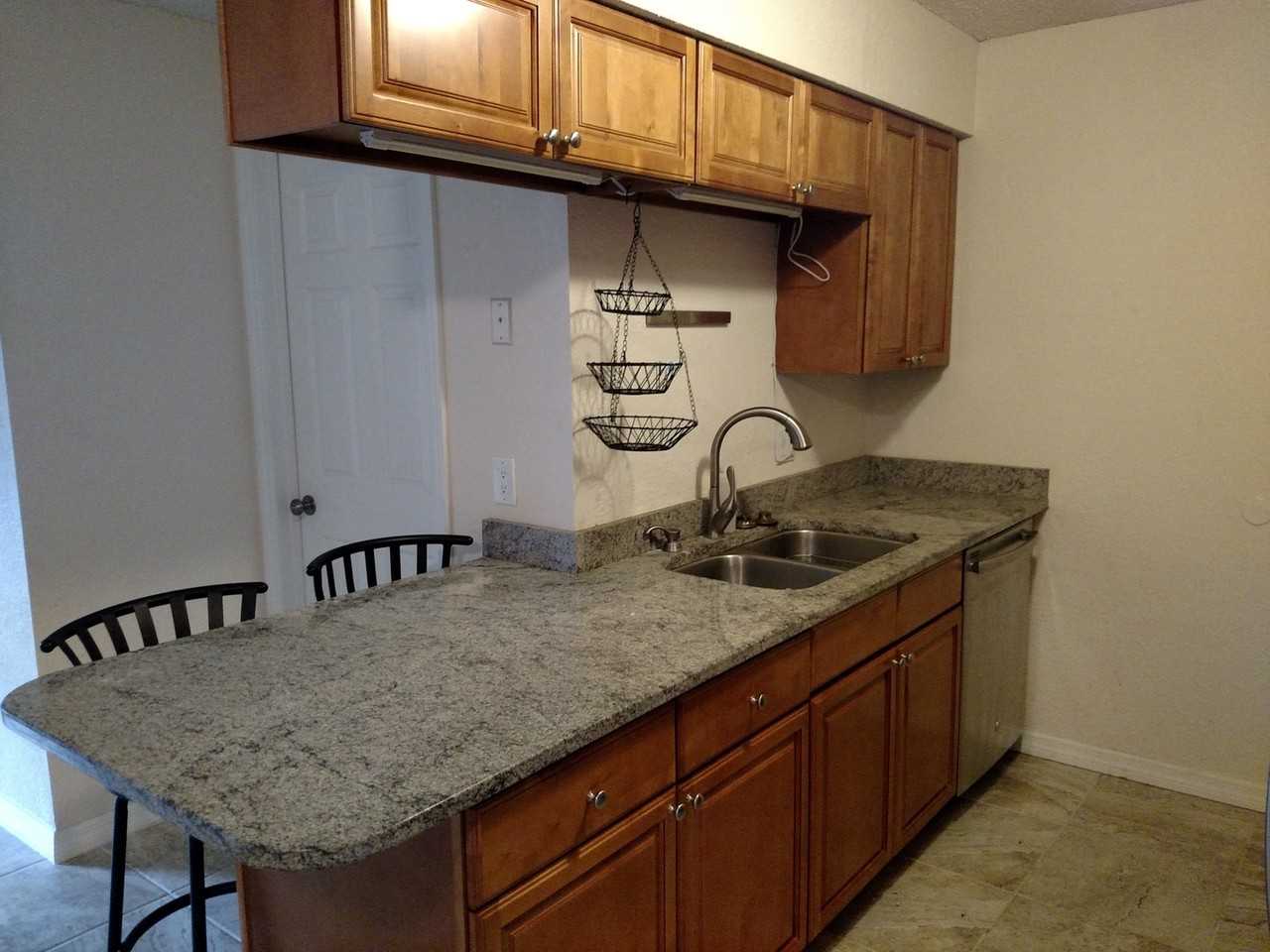 222 Red Maple Pl - Photo 4 of 34