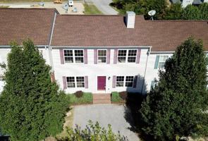 featured image of 1025 Oaktree Blvd