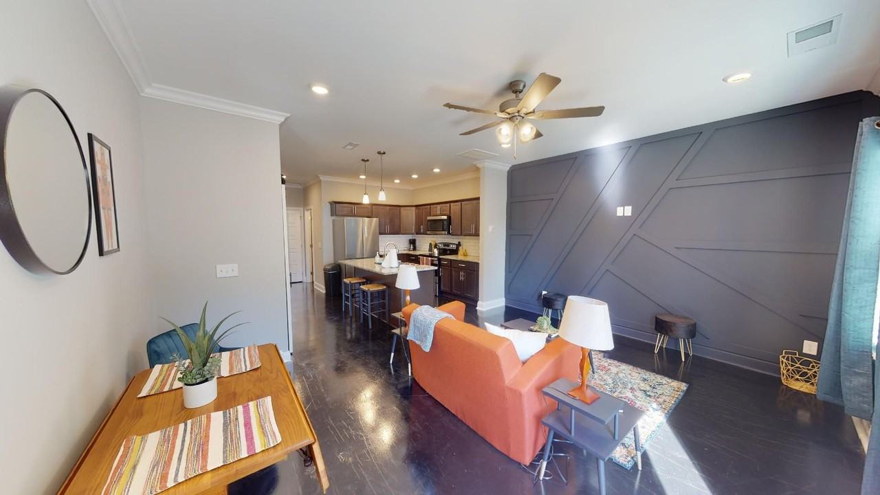 157 W Rossview Rd - Photo 5 of 37