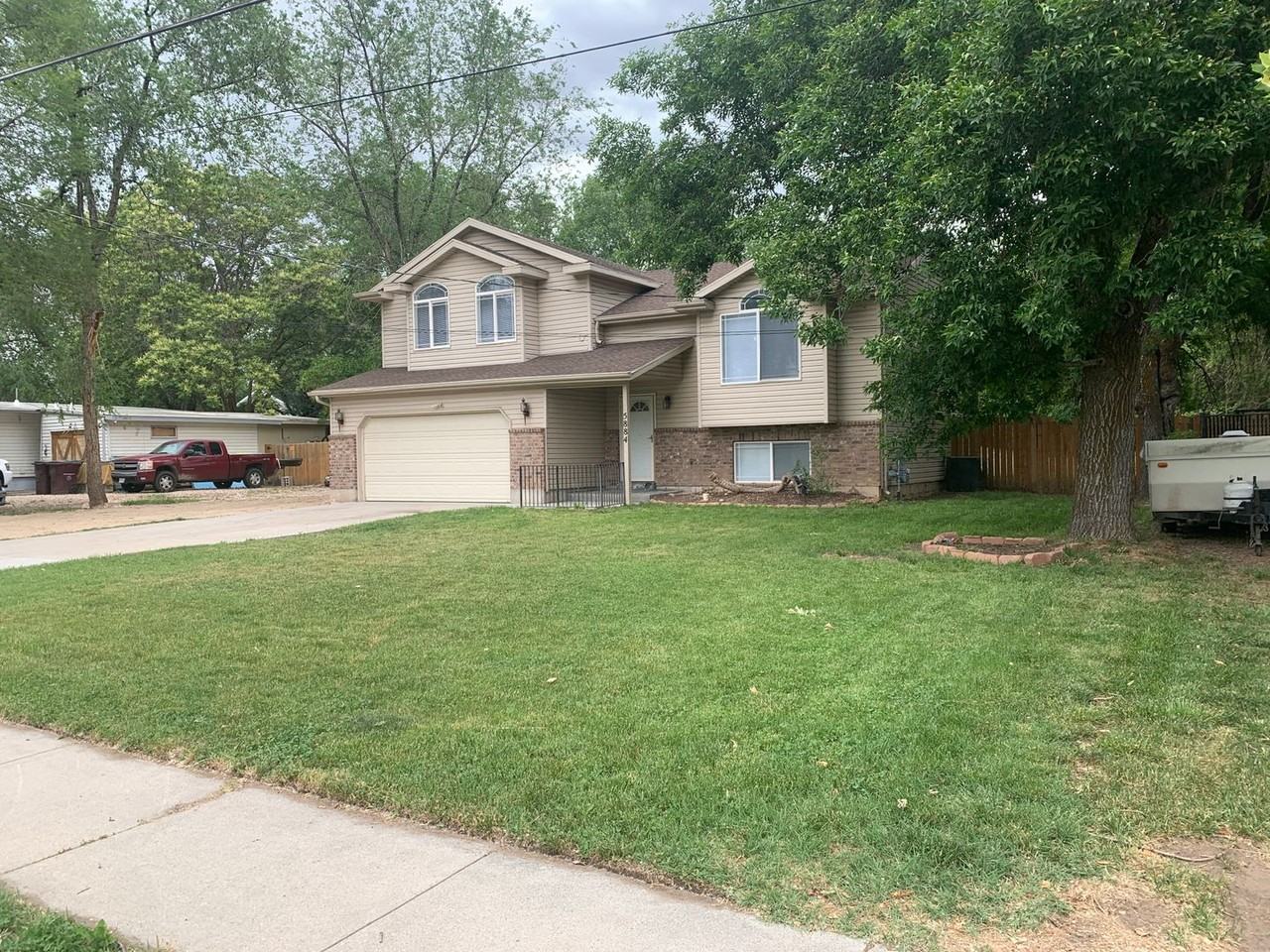 5884 S 2700 W - Photo 3 of 35