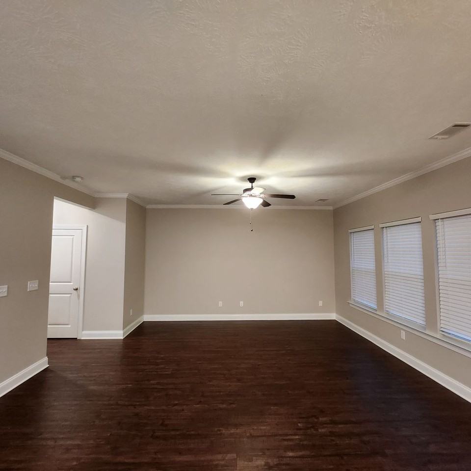 5117 Heathbrook Dr - Photo 3 of 23