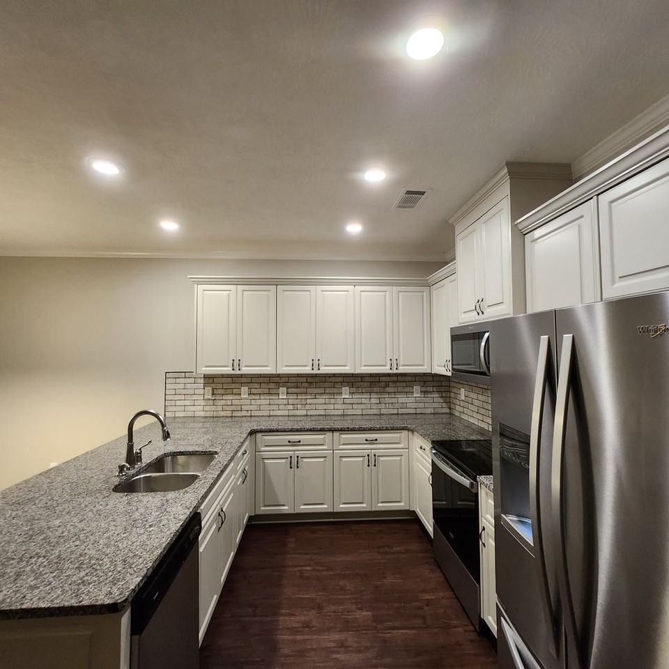 5117 Heathbrook Dr - Photo 4 of 23