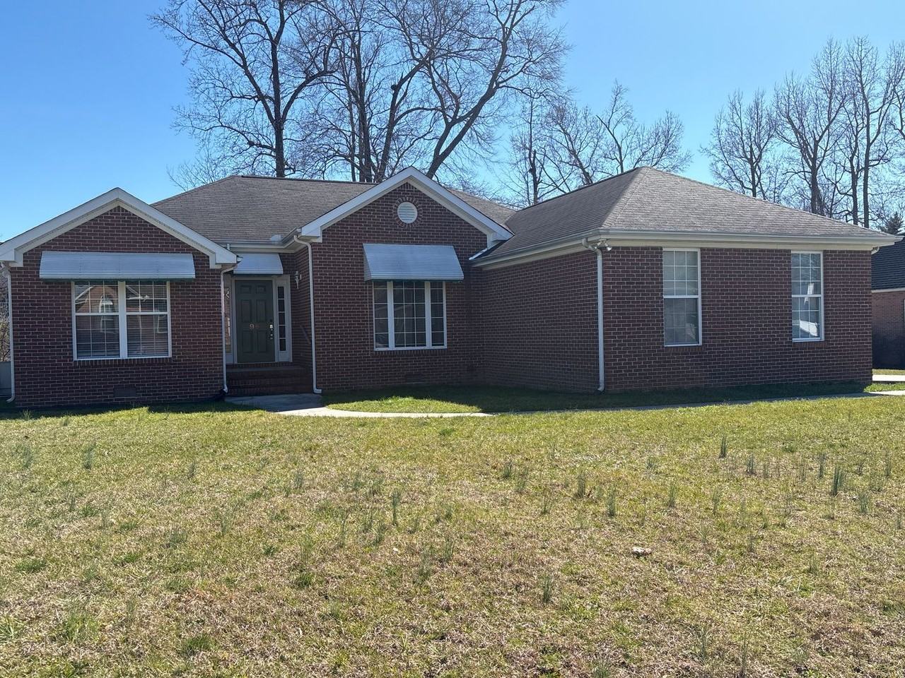 96 Hunt Creek Rd - Photo 2 of 31