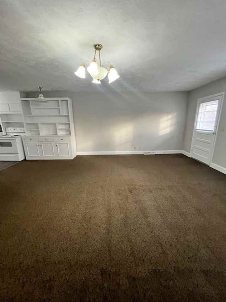 508 W Main St #A - Photo 5 of 15