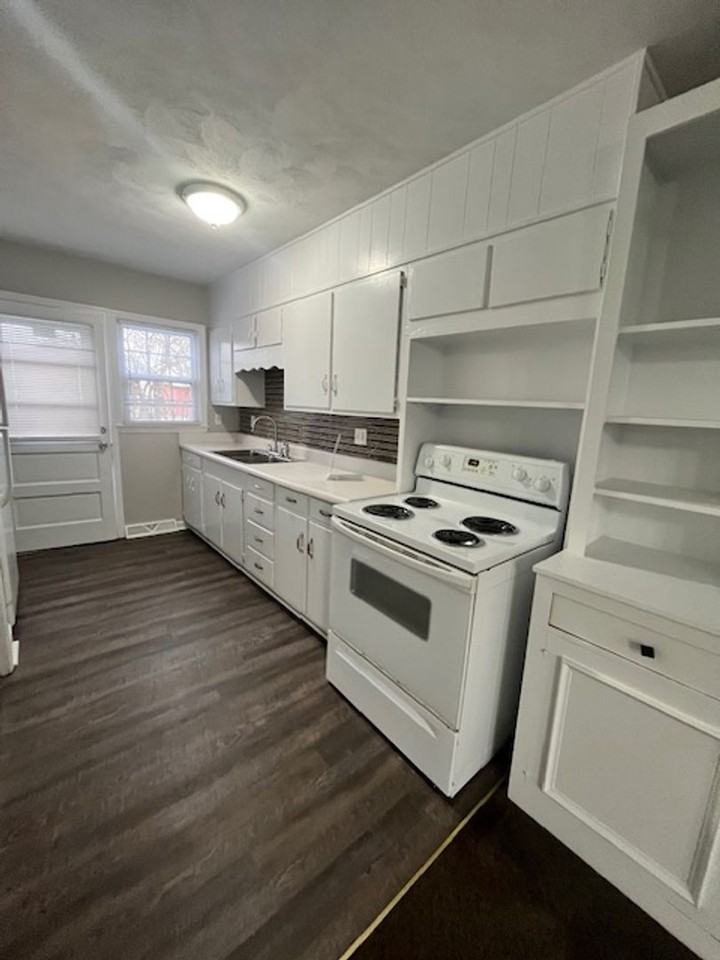 508 W Main St #A - Photo 7 of 15