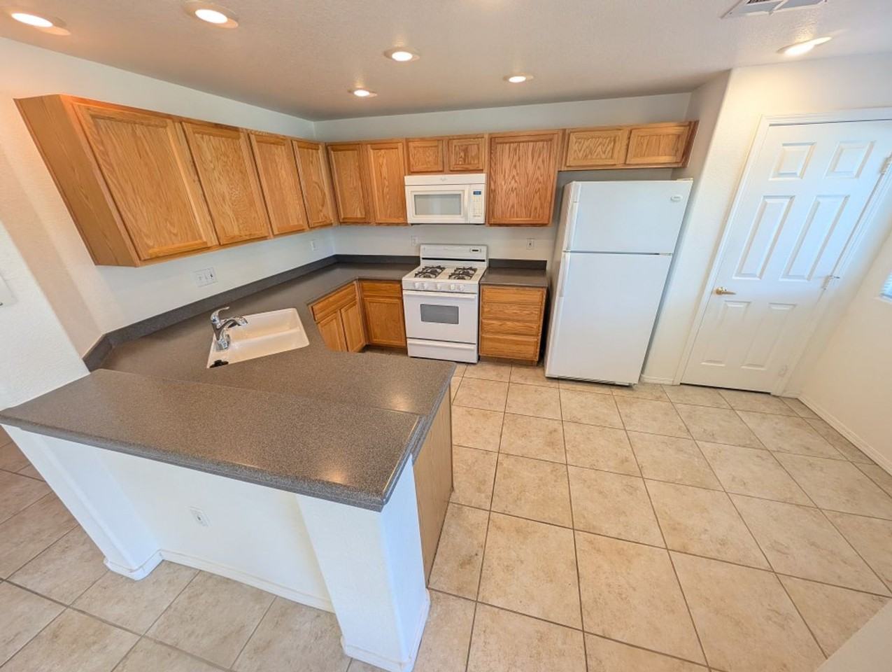 820 Titan Peak Pl #102 - Photo 6 of 31