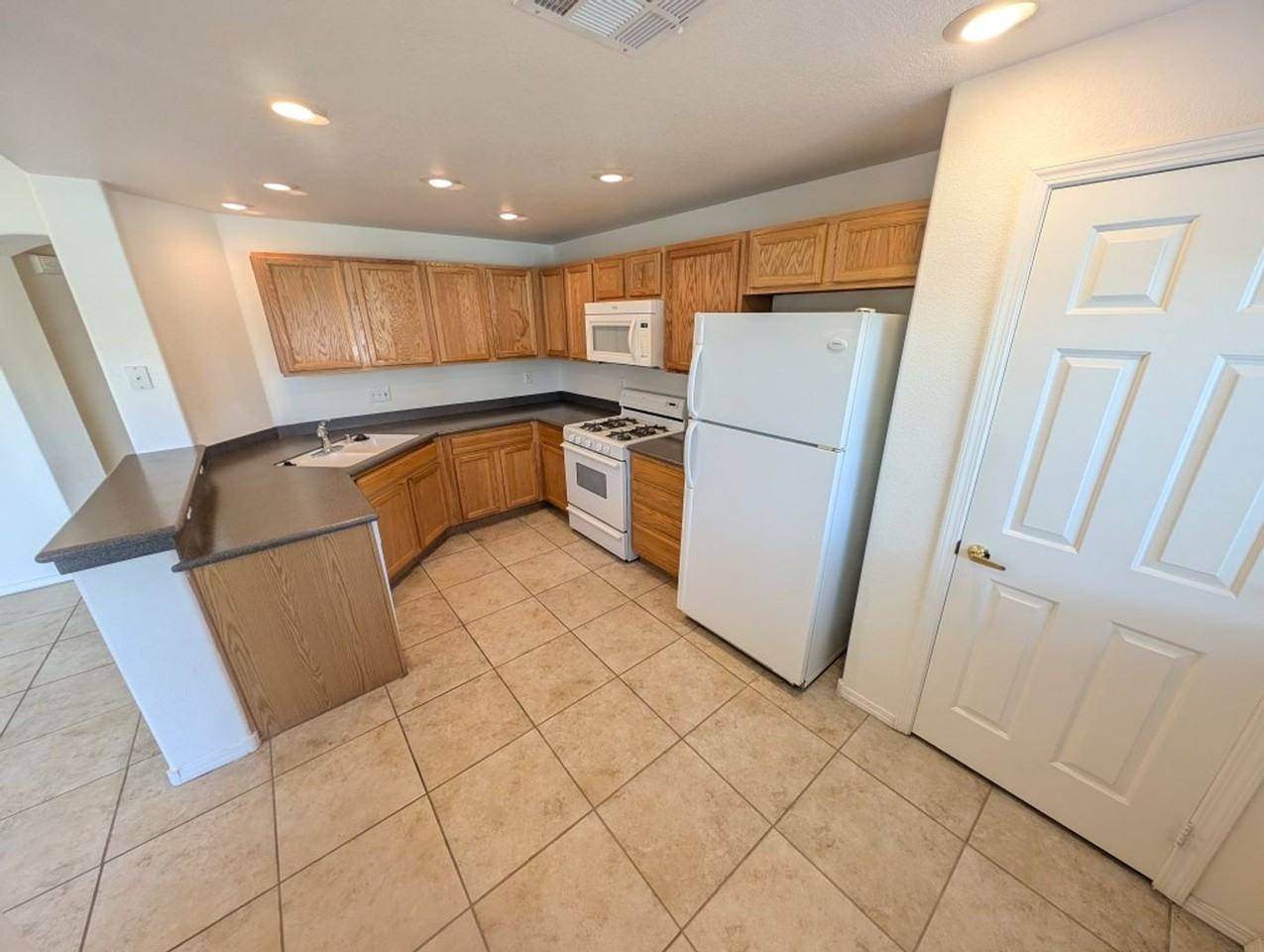 820 Titan Peak Pl #102 - Photo 7 of 31