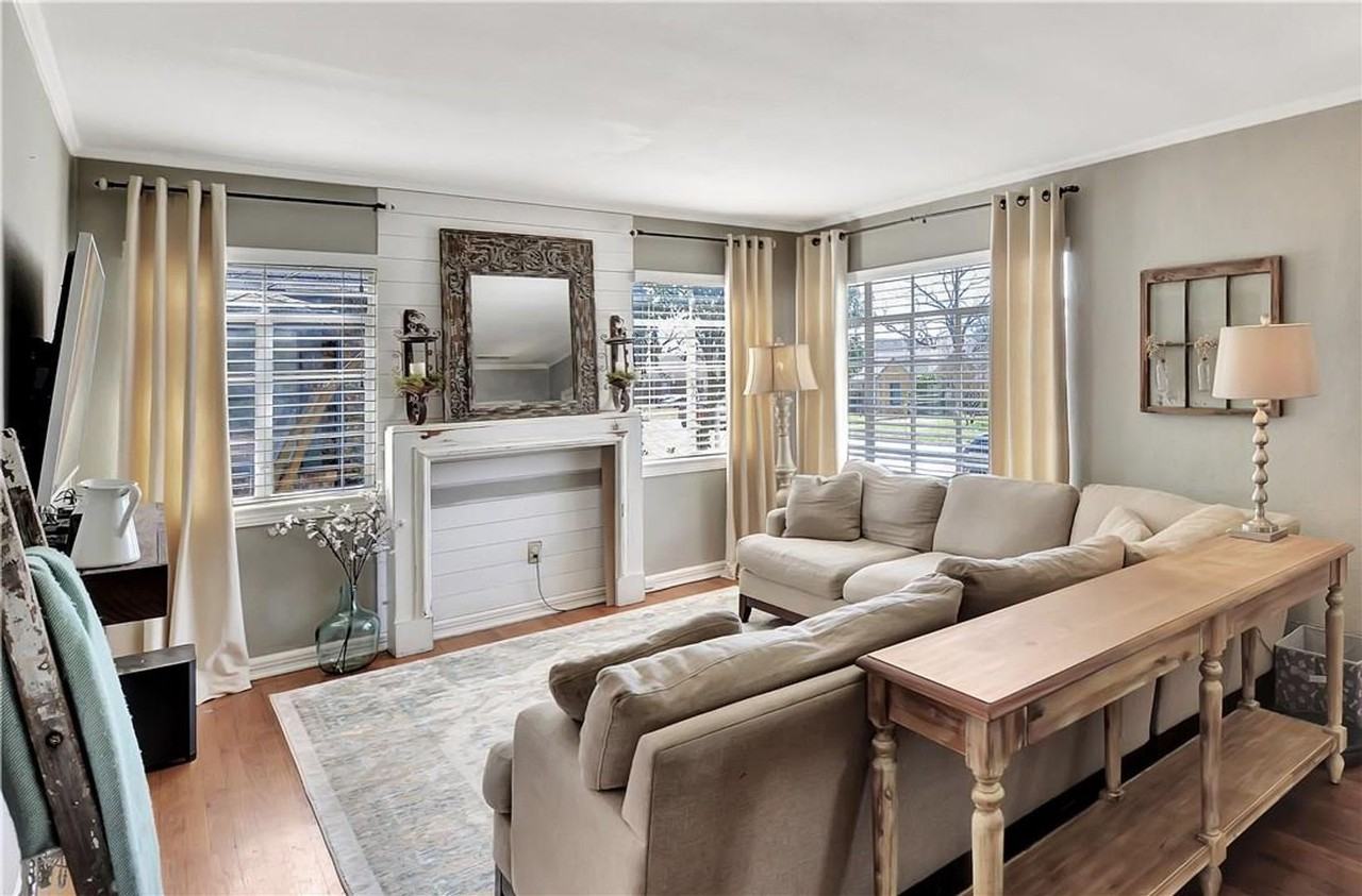 2521 Forest Park Blvd - Photo 3 of 17