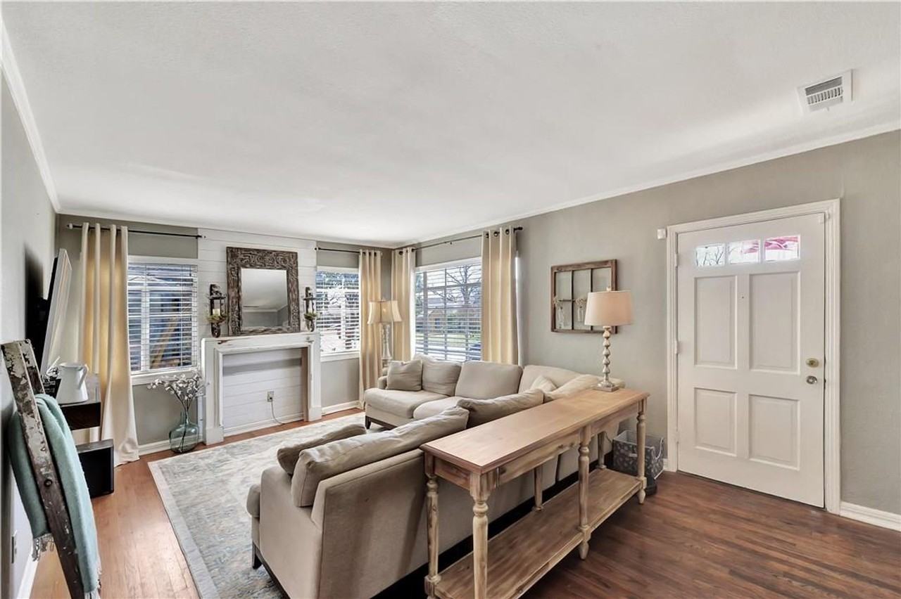 2521 Forest Park Blvd - Photo 6 of 17