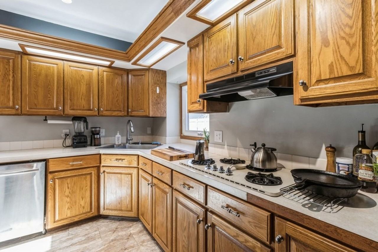 3915 69th St - Photo 5 of 14