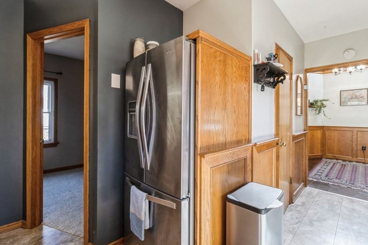 3915 69th St - Photo 7 of 14