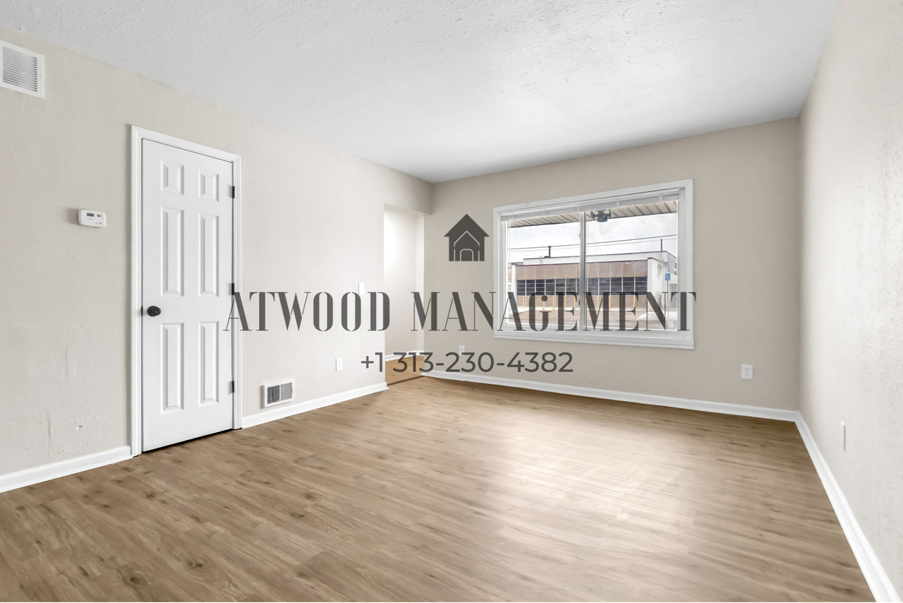 19050 W Davison St - Photo 2 of 9