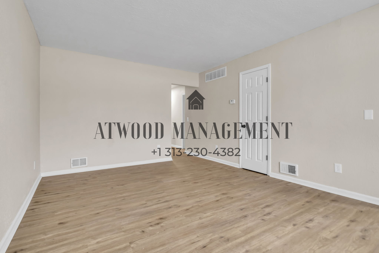 19050 W Davison St - Photo 6 of 9