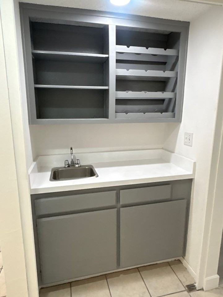 400 S Garfield Ave #6 - Photo 6 of 21