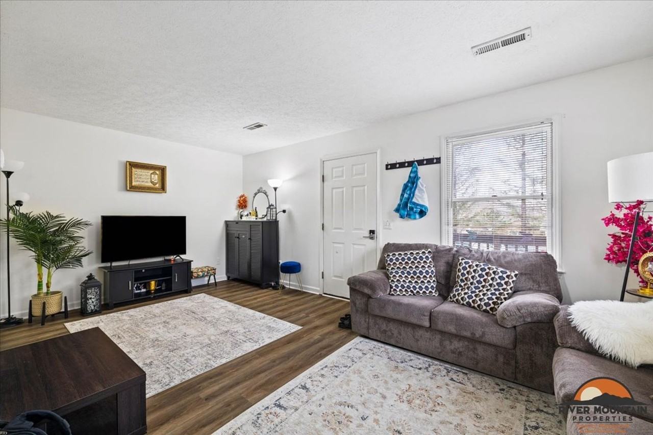 1475 Sandy Cir - Photo 7 of 20