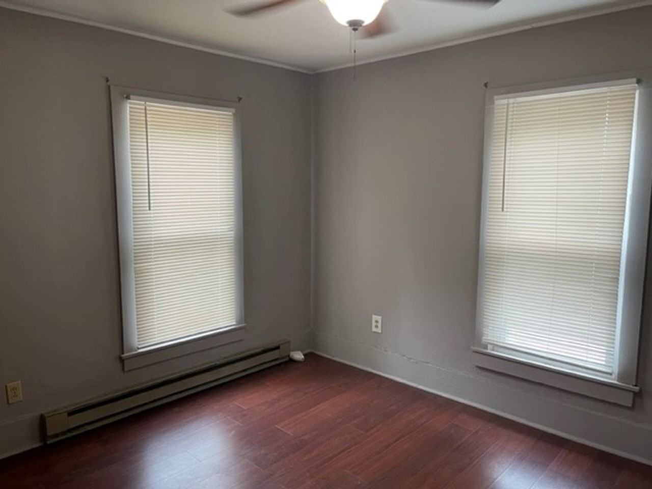 506 N Elm St - Photo 3 of 4