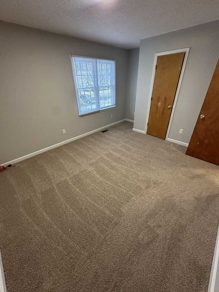 2915 Faversham Pl - Photo 5 of 8