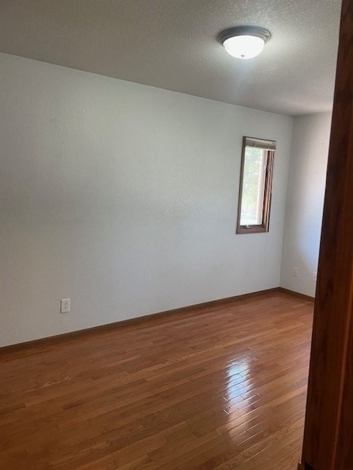 1531 W Swallow Rd - Photo 7 of 15