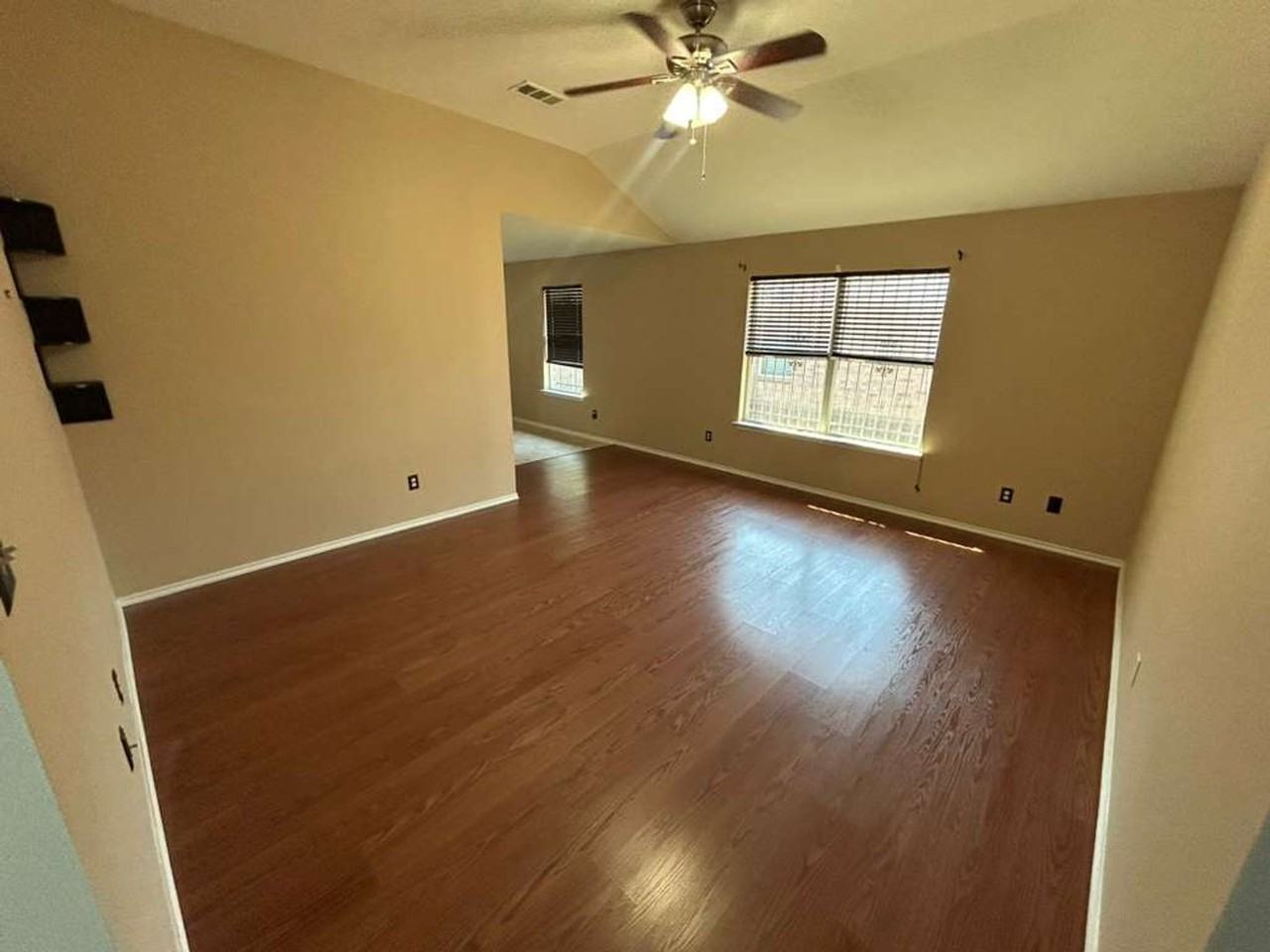 3830 Kiest Knoll Dr - Photo 2 of 13