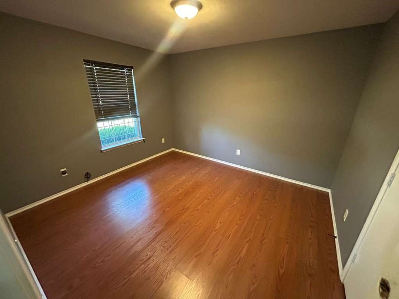 3830 Kiest Knoll Dr - Photo 6 of 13