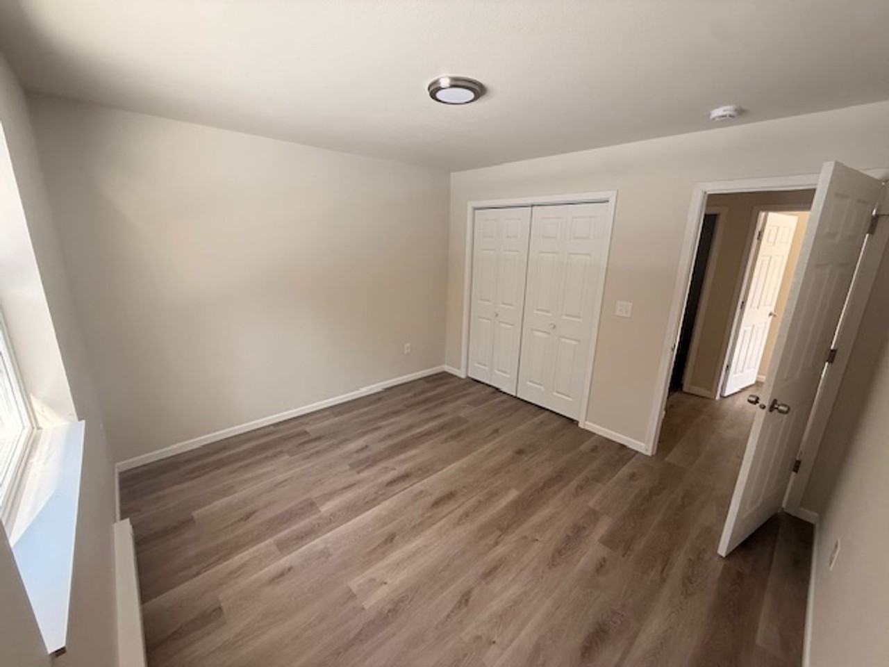 2122 60th St S - Photo 6 of 10