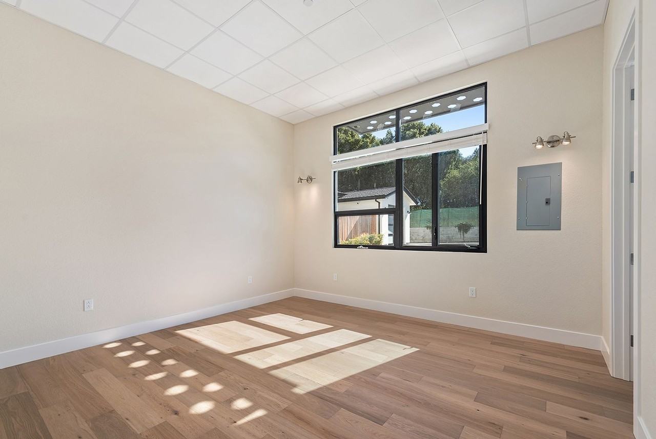 7635 Healdsburg Ave - Photo 6 of 38