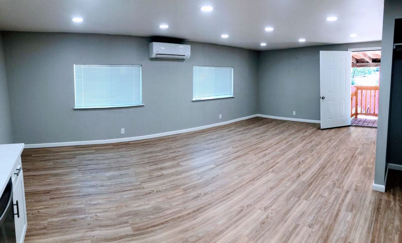 4751 W 40th St - Photo 3 of 18