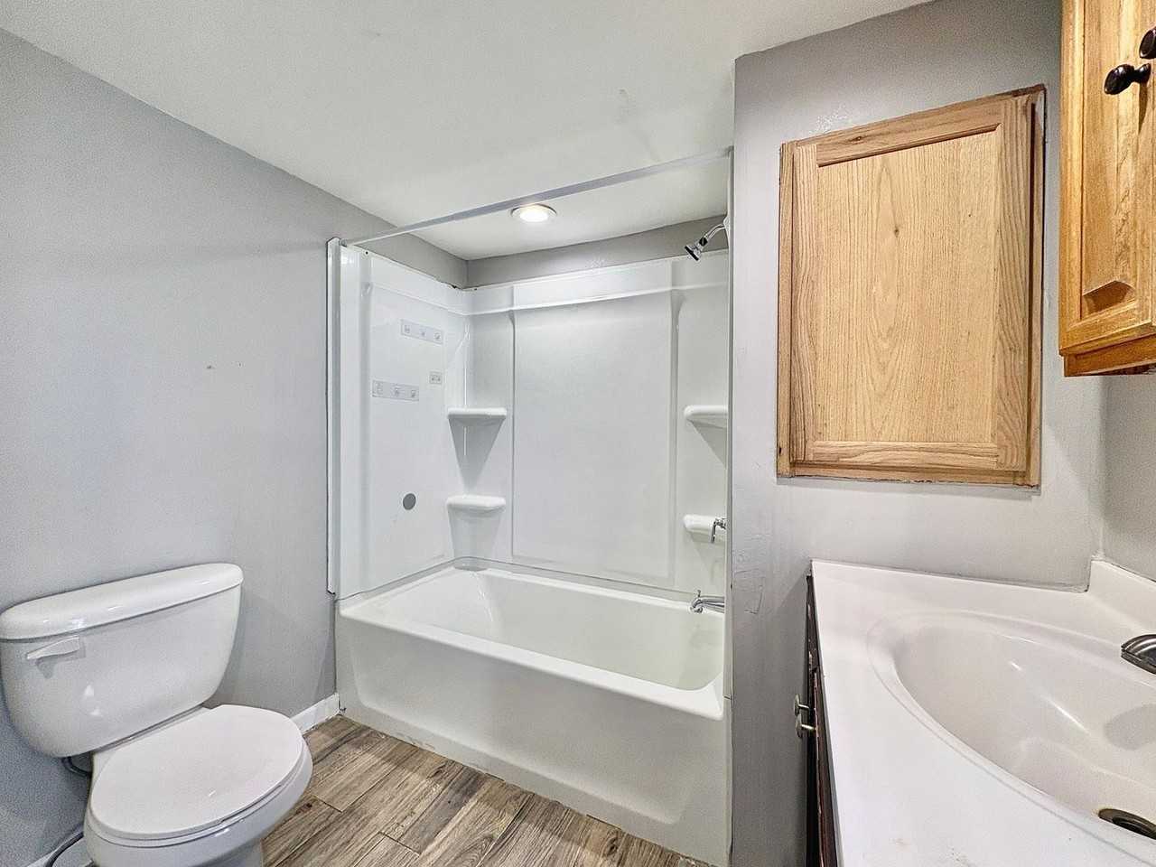 1052 Obrien St - Photo 7 of 14