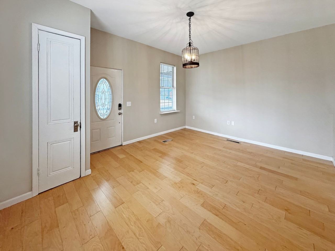 909 Cooper St - Photo 5 of 22