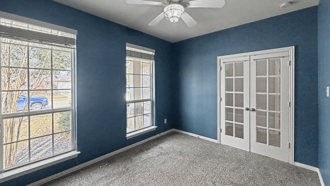 2704 Evening Mist Dr - Photo 7 of 49