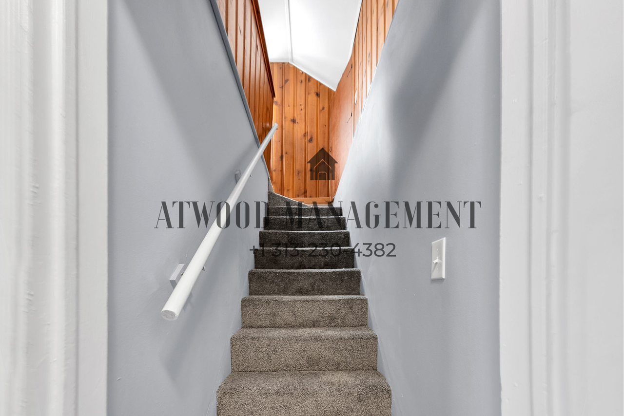 9973 Winthrop St - Photo 5 of 8