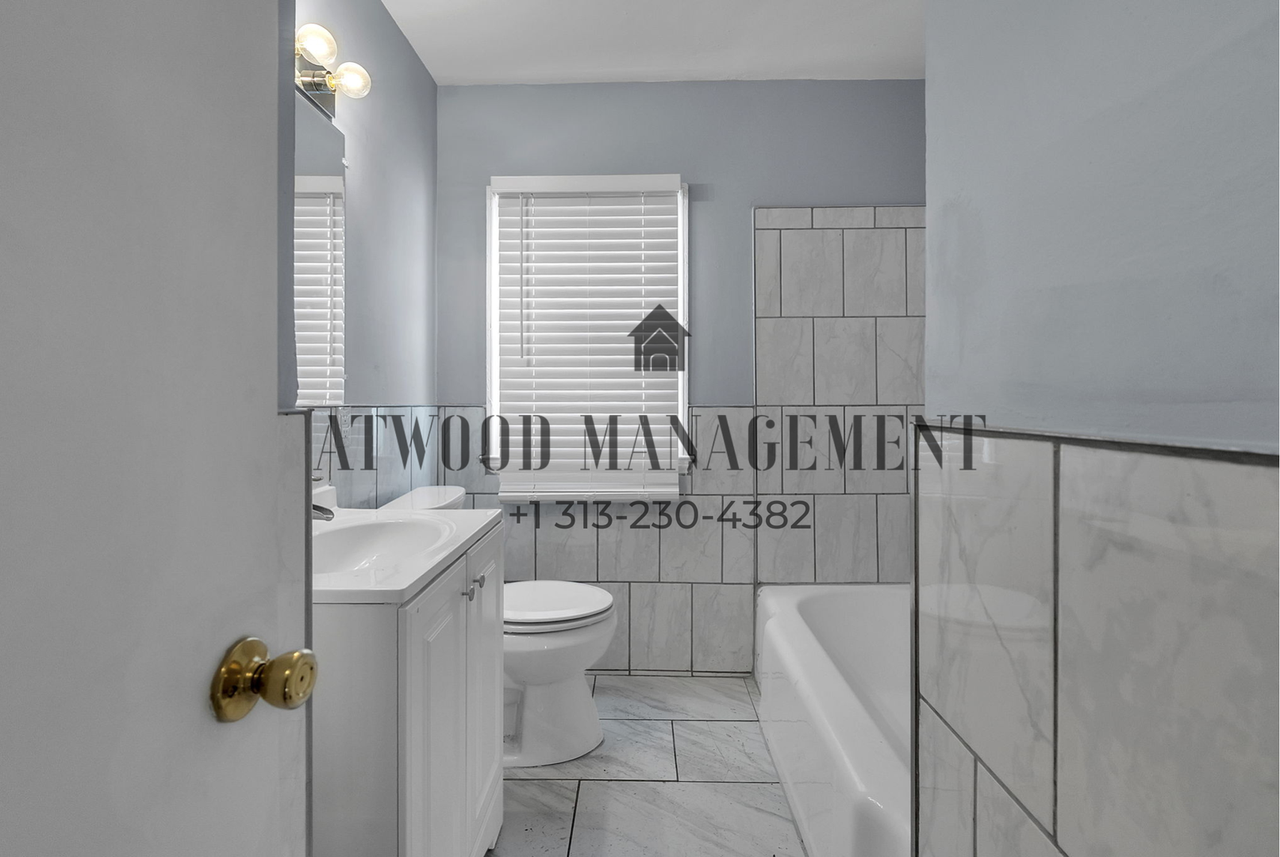 9973 Winthrop St - Photo 7 of 8