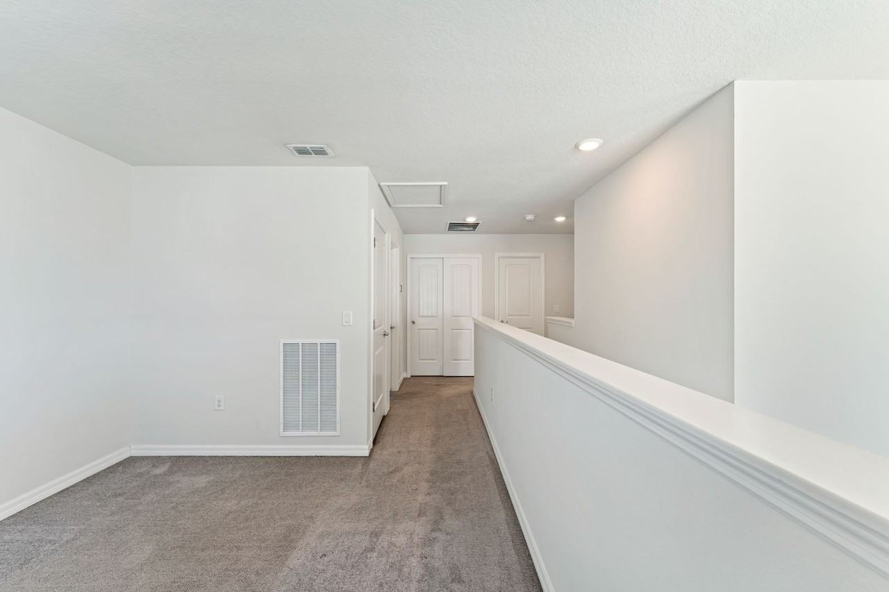 7516 Yale Harbor Dr - Photo 7 of 12